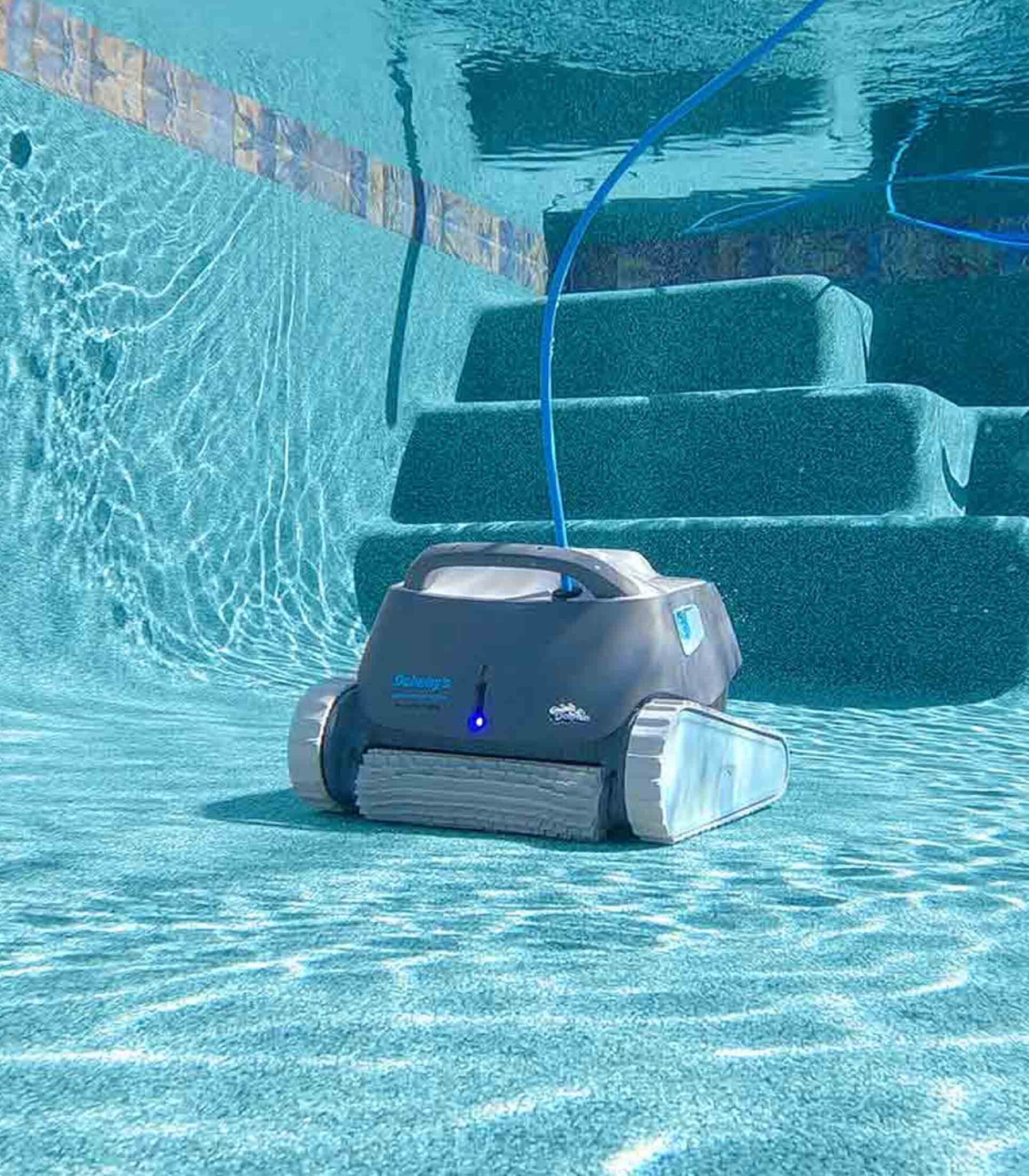 Dolphin ADVANTAGE ULTRA Robotic Pool Cleaner