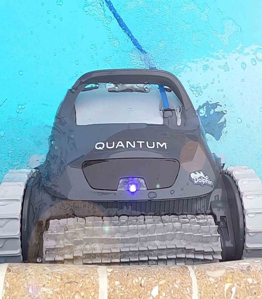 Dolphin Quantum Robotic Pool Cleaner